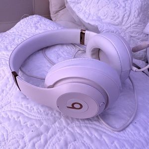 Beats Studio 3 Bluetooth Headphones